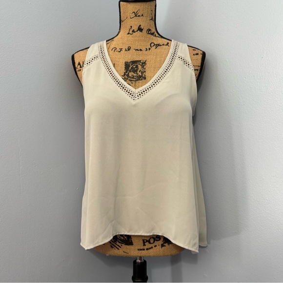 LOFT Tops - LOFT Tank Top